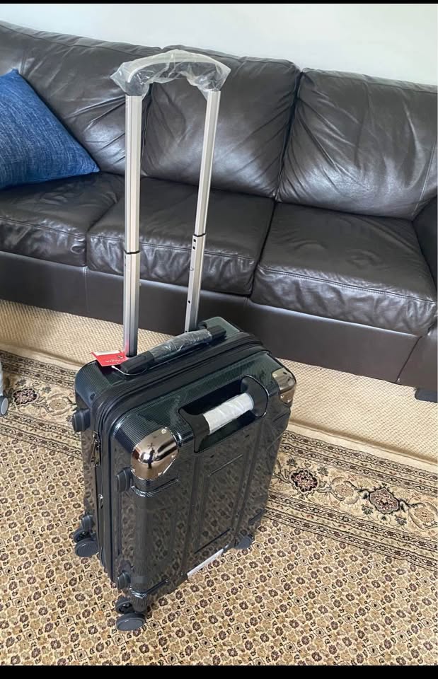 Brand new 4 suitcase and hand carry