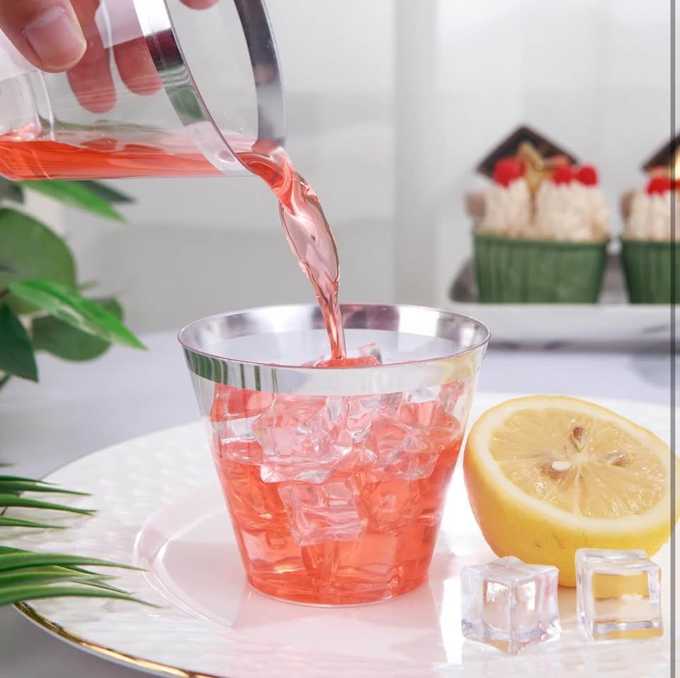 I00000 100PCS Silver Plastic Cups, 9 oz Clear With Silver Trim, Heavy-Duty Disposable for Party, Pre