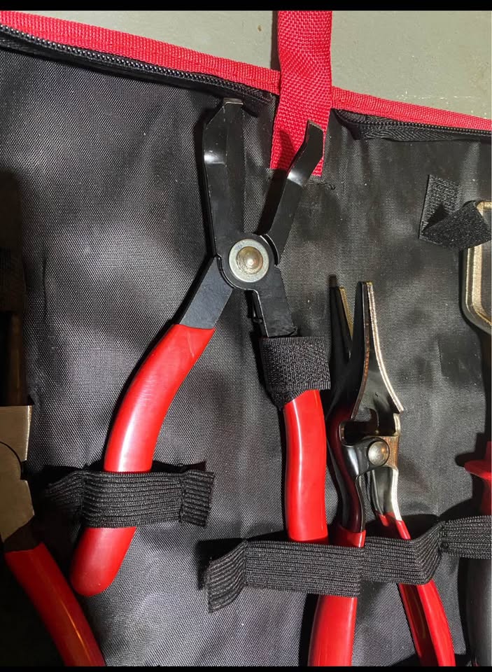 Brand new 4 piece ring pliers set