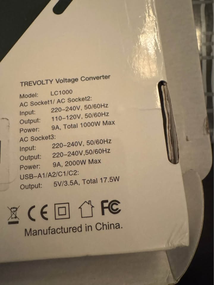 220V to 110V Voltage Converter,TrevoltyUniversal Travel Adapter with 4 USB Ports (1 USB C), 3 AC Soc