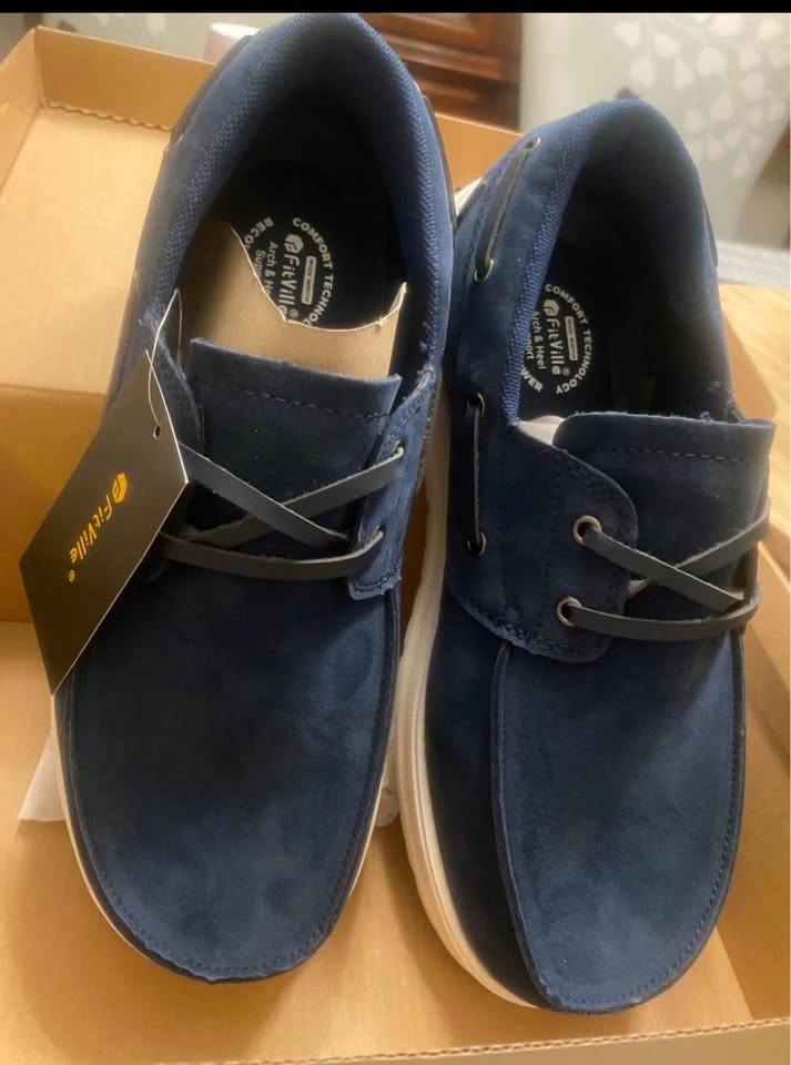 Brand new FitVille Mens Wide Loafers Casual Slip on Shoes