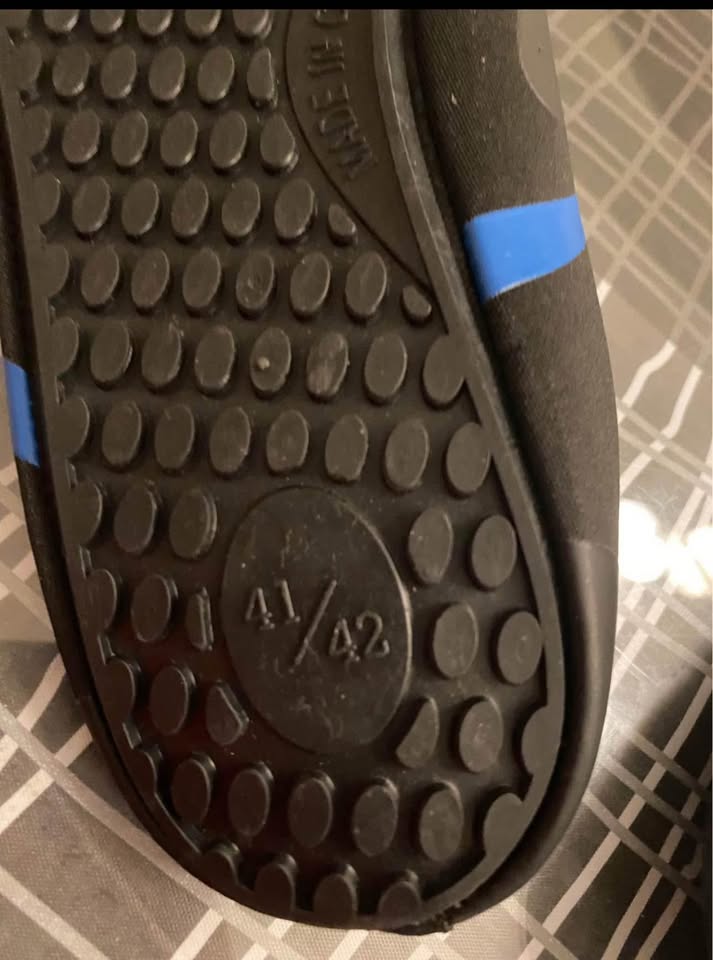 Brand new Swimming shoes