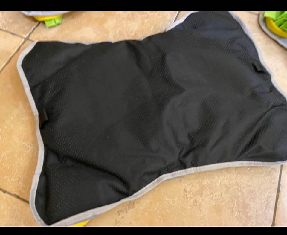 Brand new dogs snuggle mat