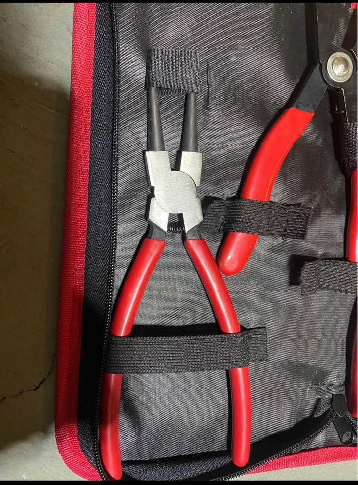 Brand new 4 piece ring pliers set