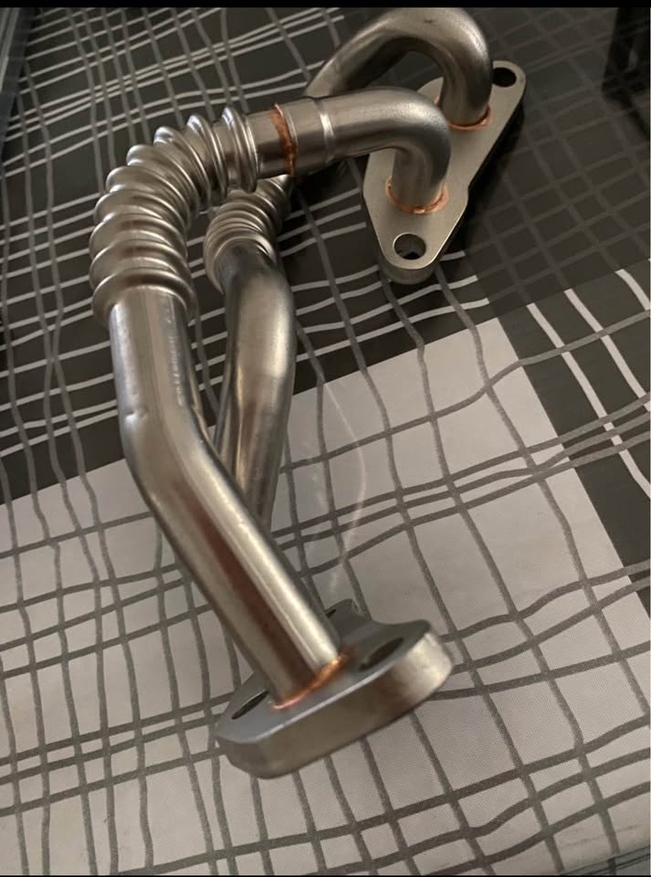 Genuine Toyota [hidden information] Engine Oil Cooler Pipe