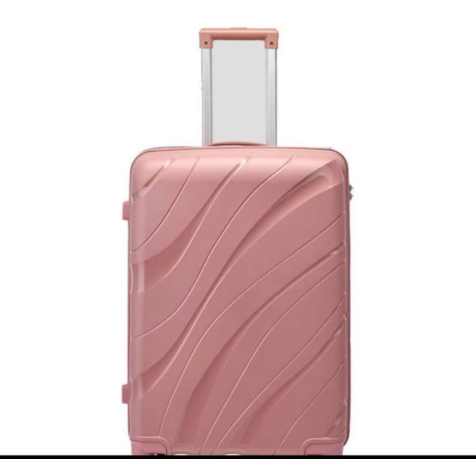 Brand new 4 suitcase and hand carry