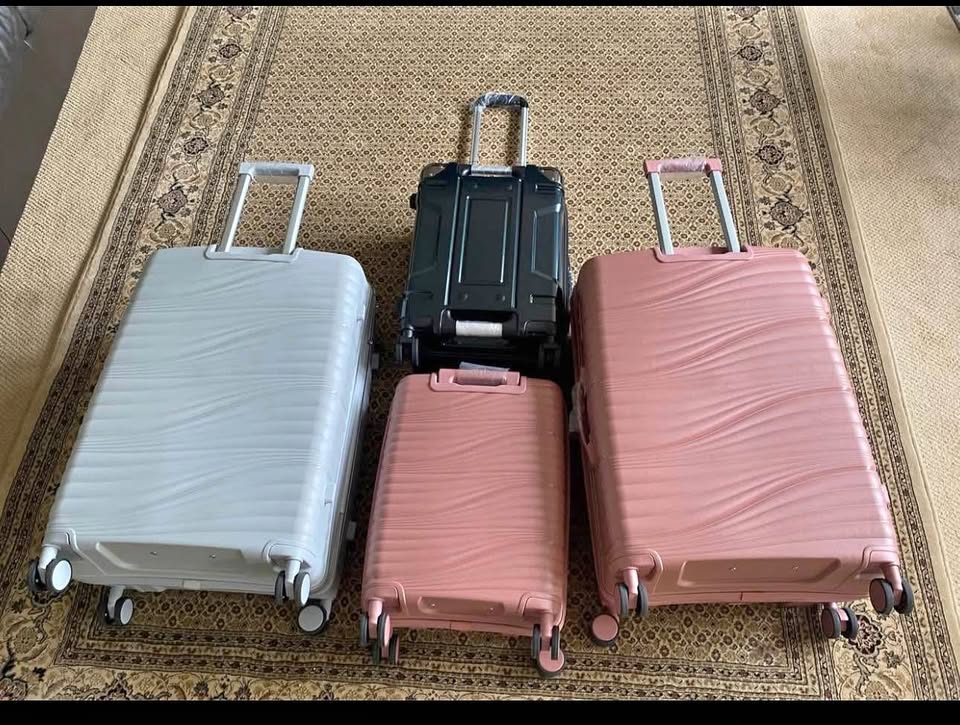 Brand new 4 suitcase and hand carry